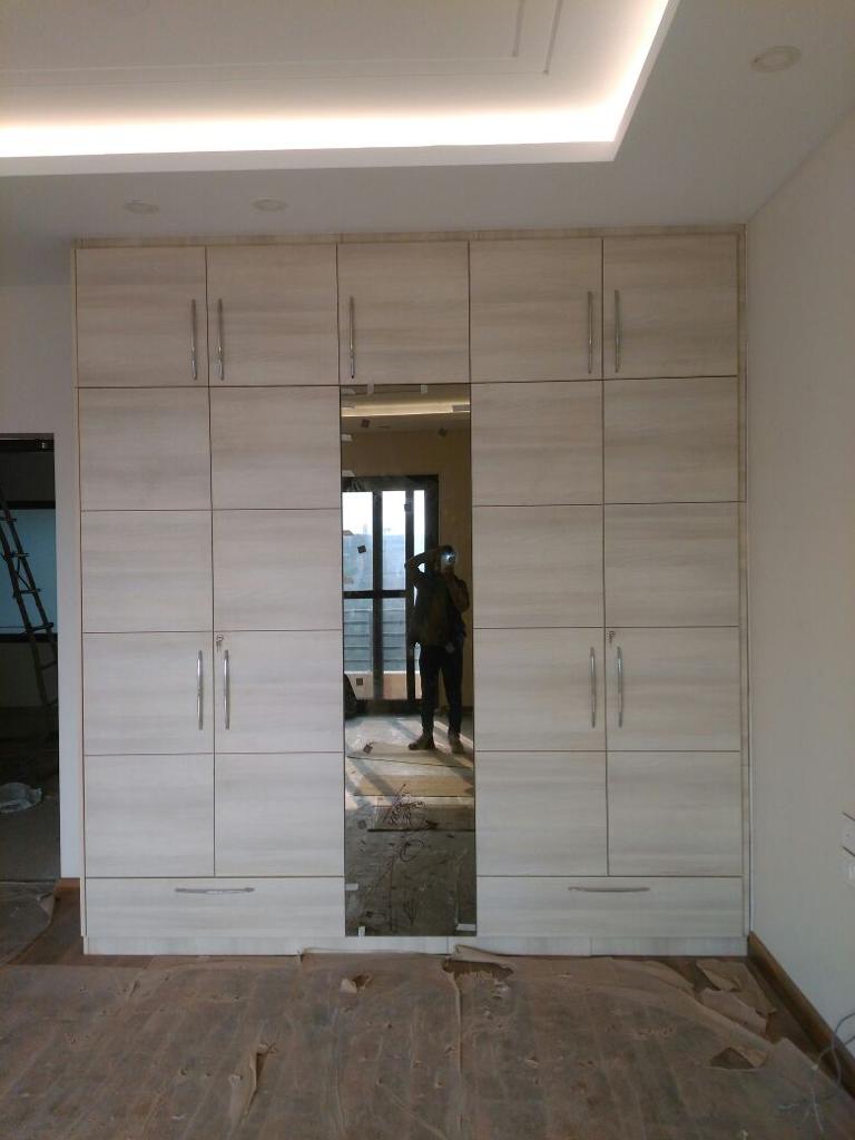 collection-gallery-pictures-of-wardrobes-designs-in-delhi-new-delhi-wooden-wardrobe-manufacturers-dealers-suppliers-in-delhi